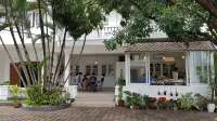 DoubleTree House - Guest houses