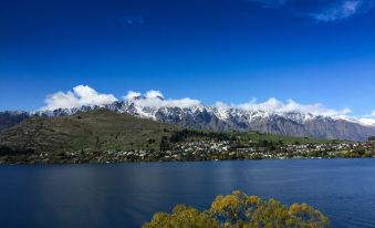 Amazing Queenstown Luxury Apartment