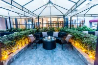 Lax Hotel (Jintang Jinsha Park)