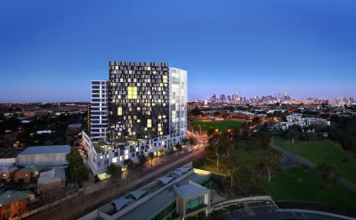 Quest Flemington Central Hotels near Sam Merrifield Library