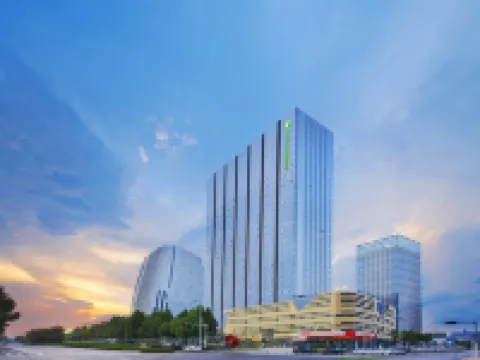 Holiday Inn Express ZHENGZHOU LONGZI LAKE by IHG Hotels near Henan Police College