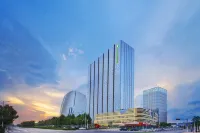 Holiday Inn Express Zhengzhou Longzi Lake Hotels in Zhengzhou