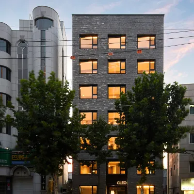Hostel Cleo Seoul Hongdae Các khách sạn gần Khu mua sắm EXiT Hongdae