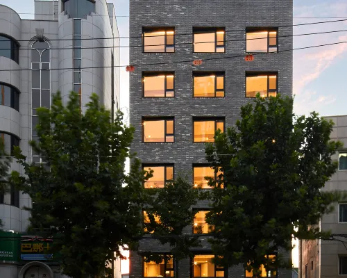 Hostel Cleo Seoul Hongdae Hotels near AK&