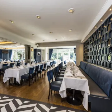 Sandymount Hotel Отели рядом с достопримечательностью «Железнодорожная станция Пирс»