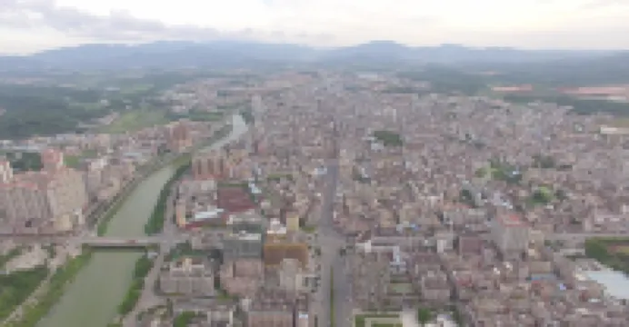 金堡豪庭大飯店（新興汽車客運站廟街步行街店）