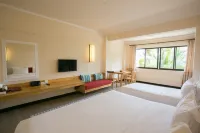 Rayong Resort Hotel - balcón