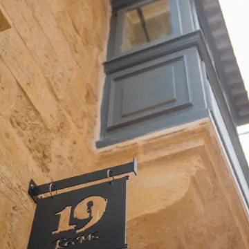 19 Rooms