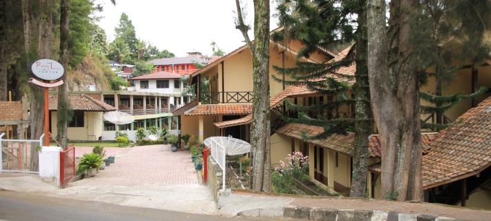 Hotel Pandu Lakeside Tuktuk Hotels in Samosir Regency