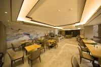 BaiLiQuanZhiJiuDian Hotel (Heshan Plaza)