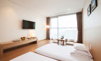 Youus Hotel