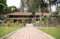 Hotel Pandu Lakeside Tuktuk