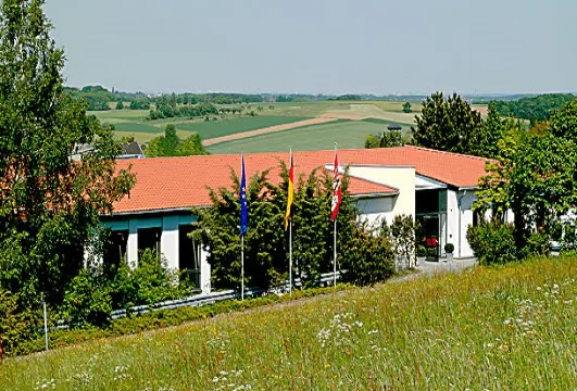 西伯恩伯奇dbb論壇