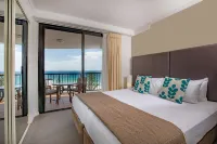 Mantra Coolangatta Beach - balcony