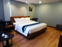 Hotel Azure - 2-Star