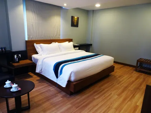 Hotel Azure - 2つ星