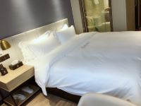 咖居酒店(南京奥体兴隆大街地铁站店) - 精选大床房
