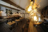 Downtown Boutique Hostel - breakfast