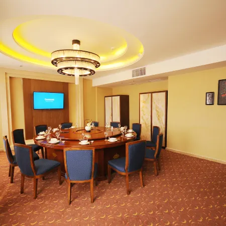 Xenp Xangh Xedt Lail Hotel