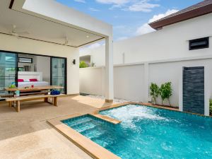 Thai Themed Boutique Villa with Pool Three Bedrooms Villa