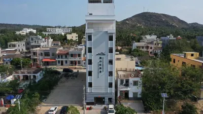 Changjiang Guanshan Offshore House B&B