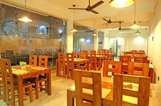 Hive 68 - Hotel and Resorts (Negombo) Отели рядом со станцией Железнодорожная станция Negombo