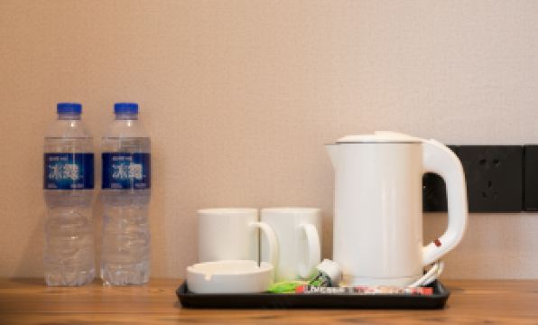 Elong Me Anlai Hotel (Nanjing Chengxin Avenue Subway Station)