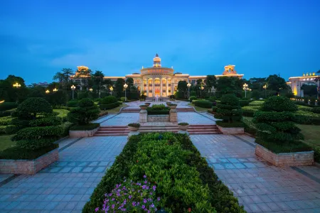 東岸飯店（河源高鐵東站十里東岸店）