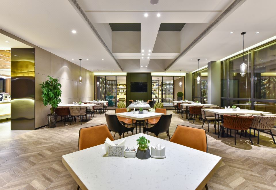 4. 다롄 개발구 진..