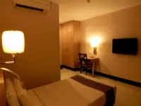The Room Hotel Hotels in Miri