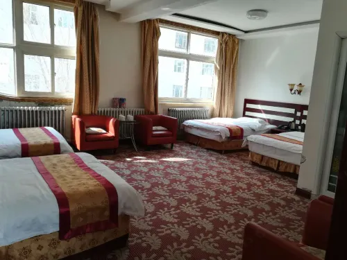 Koyou Zhongqi Pacific Hotel - Parkplatz