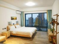 惠东万科双月湾大海玩家度假酒店 - 雅致标准大床房