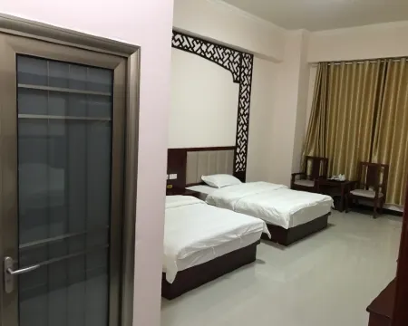 Yunfang Hotel, Luchuan Hotels in Longchuan