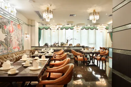 Benwei Hotel Отели рядом с достопримечательностью «Maozhou Island, Daxu Ancient Town»