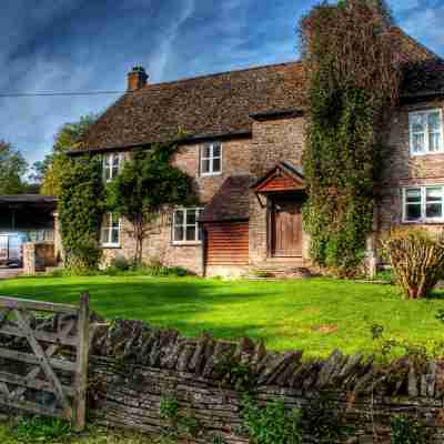 Bridge Farmhouse B&B Hotel Exterior