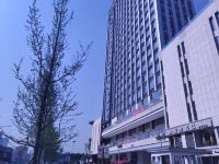 亚克酒店(成都火车北站地铁站店) - 酒店外部
