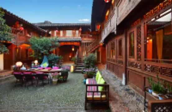 Blossom Hill Old Town of Lijiang Yinchan Hotels in Lijiang