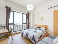 上海逸时光公寓 - 高级大床房