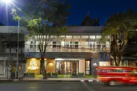 Khunluang Hostel