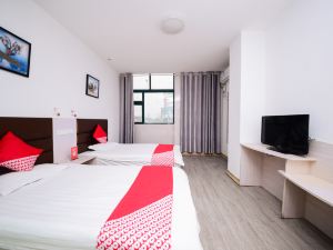 Guanyun Coast Seven Days Hotel