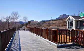 Beijing BaiLiHanShe Country Inn