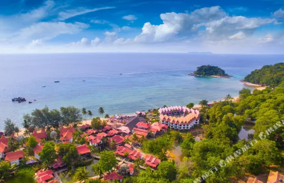 巴耶利灘温泉及潛水度假村