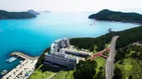 Hotel Riviera Geoje - غرفة مطلة على الجبل