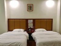 广州钟新旅业 - 标准双床房