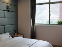 陇南文海商务宾馆 - 观景大床房