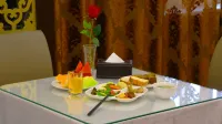Sunshine Holiday Hotel