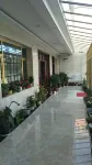 碌曲郎木寺紅石崖假日賓館 白塔附近的飯店