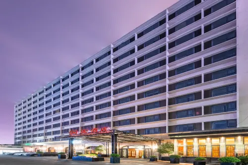 Runhome Hotel - 4-Star