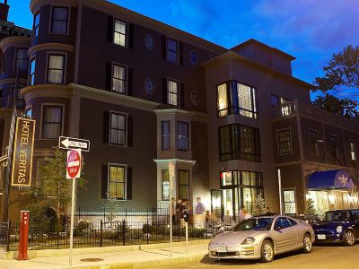 Hotel Veritas