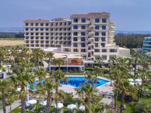 Aquamare Beach Hotel & Spa